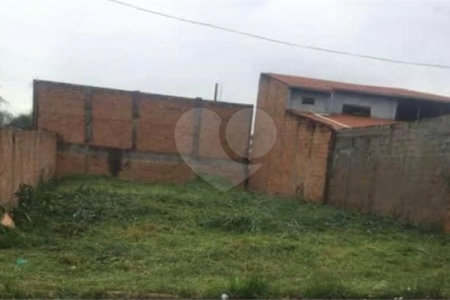 Terreno para venda, dispondo de 250,00 m² de área total, localizado na cidade de Araraquara/SP.