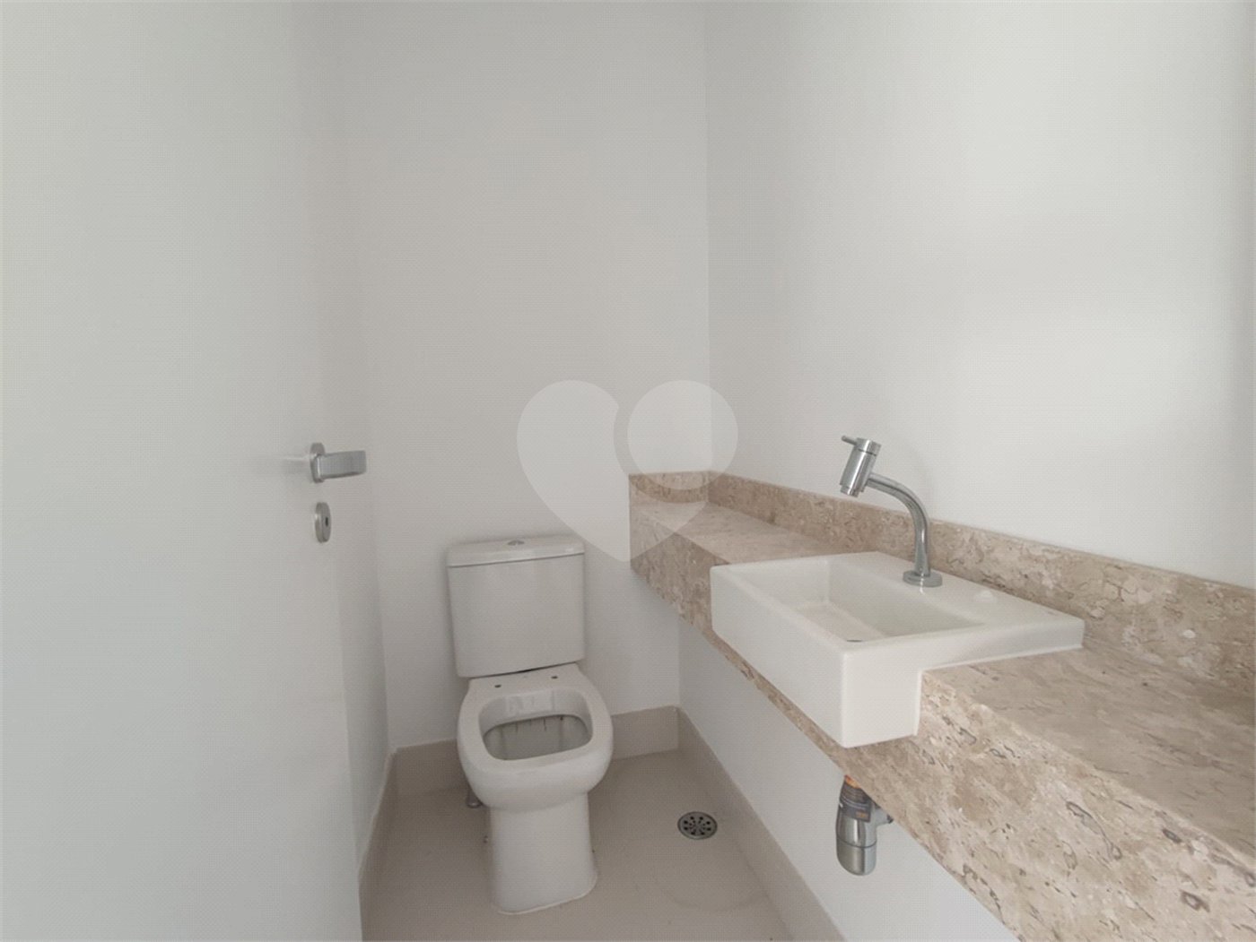 Apartamento à venda com 4 suítes em Jardim Leonor, São Paulo, SP
