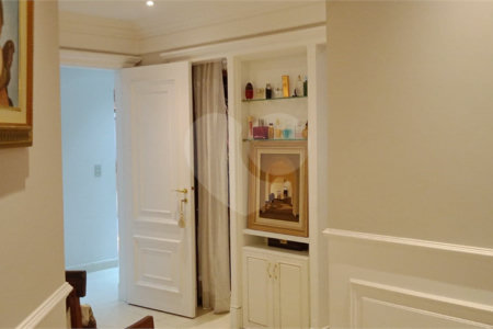 Duplex à venda com 7 quartos, sendo 5 suítes, em Vila Gomes Cardim, São Paulo, SP