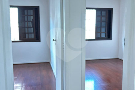 Sobrado à venda com 3 quartos, sendo 1 suíte, em Lauzane Paulista, São Paulo, SP