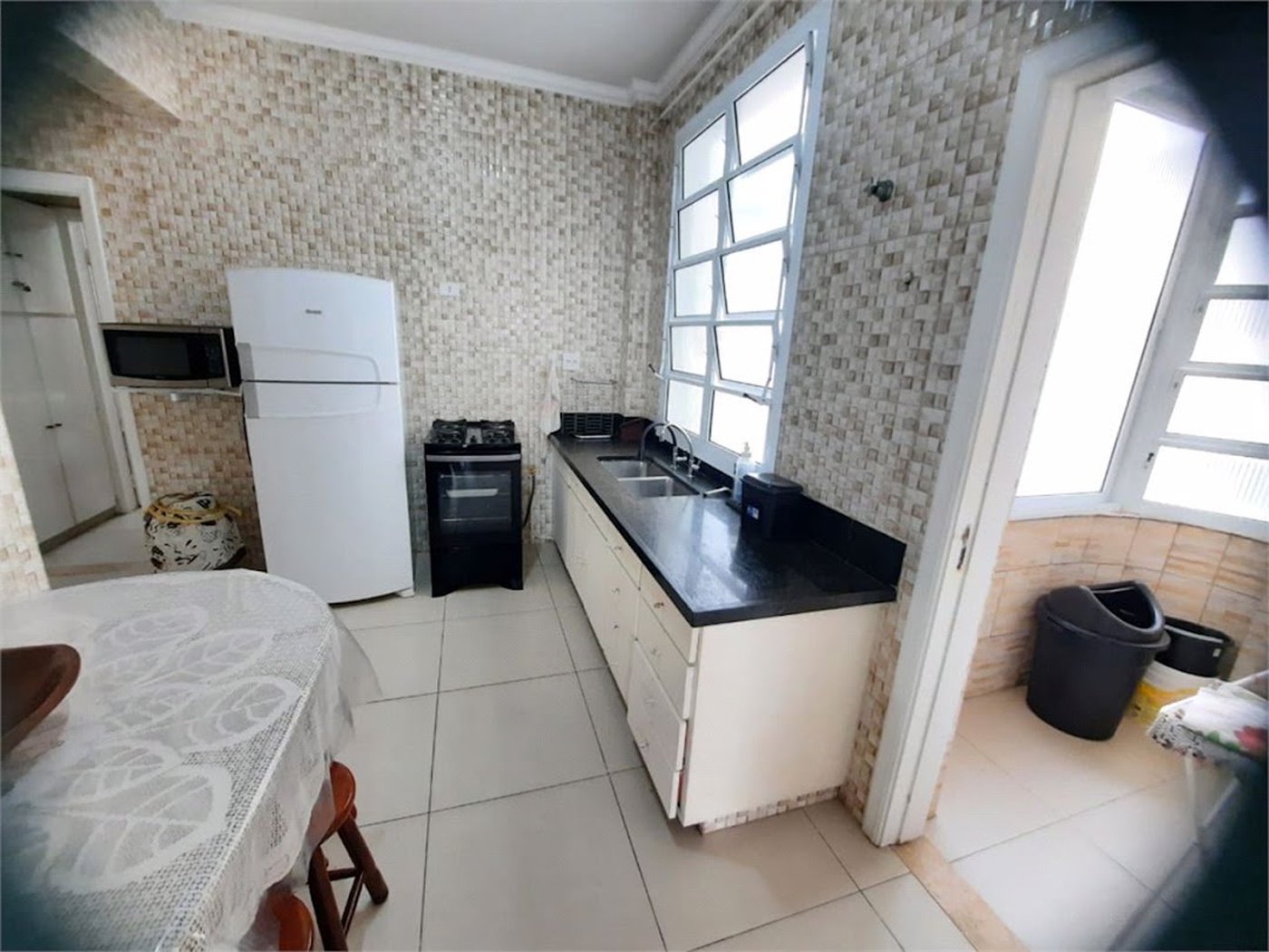 Apartamento com 4 dormitórios à venda, 122 m² por R$ 850.000,00 - Pitangueiras - Guarujá/SP