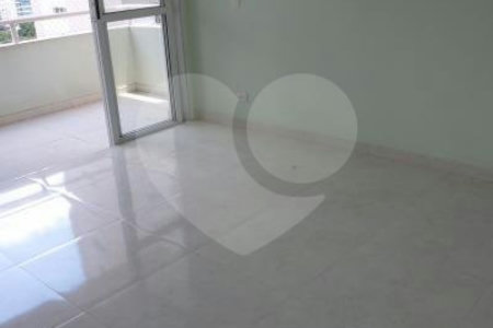 Apartamento à venda com 3 quartos, sendo 1 suíte, em Vila Suzana, São Paulo, SP