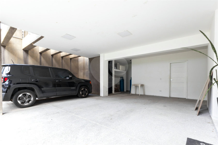 Casa à venda com 4 suítes no condomínio Villa Castanheira, São Paulo - SP