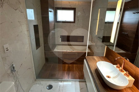 Apartamento à venda com 2 suítes em Parque do Morumbi, São Paulo, SP