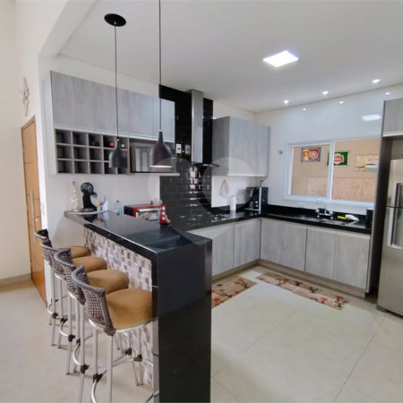 Casa à venda com 3 quartos, sendo 1 suíte, em Jardim Santa Cecília, Ribeirão Preto, SP
