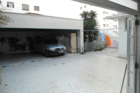 Casa à venda com 4 quartos, sendo 1 suíte, em Santana, São Paulo, SP