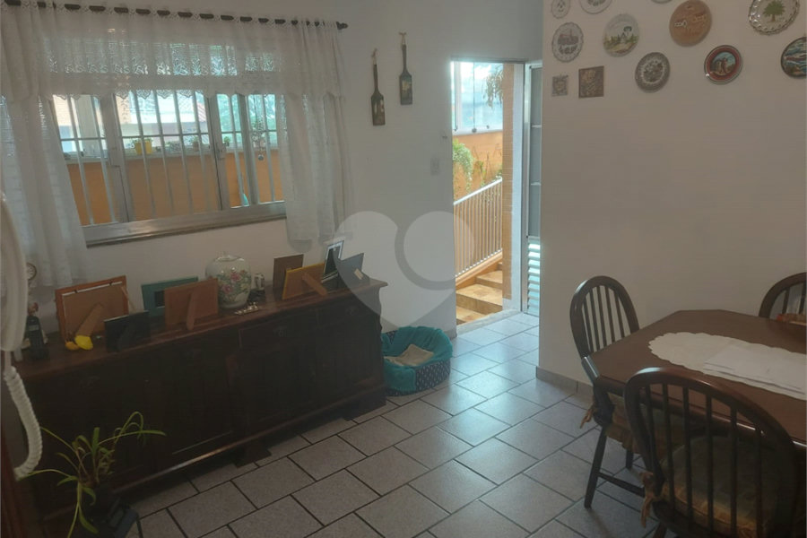 Sobrado à venda com 3 quartos, sendo 1 suíte,  em Tremembé, São Paulo, SP
