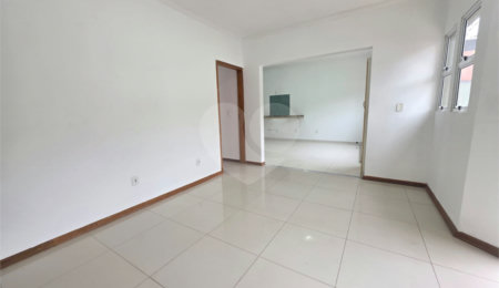 Casa para alugar com 3 quartos, sendo 1 suíte,  em Bosque, Vinhedo, SP