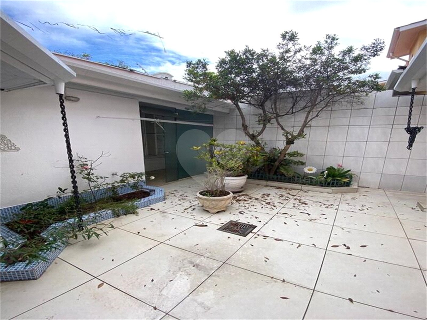 Casa à venda com 4 quartos, sendo 3 suítes, no condomínio Villas Nova Tatuapé I, São Paulo - SP