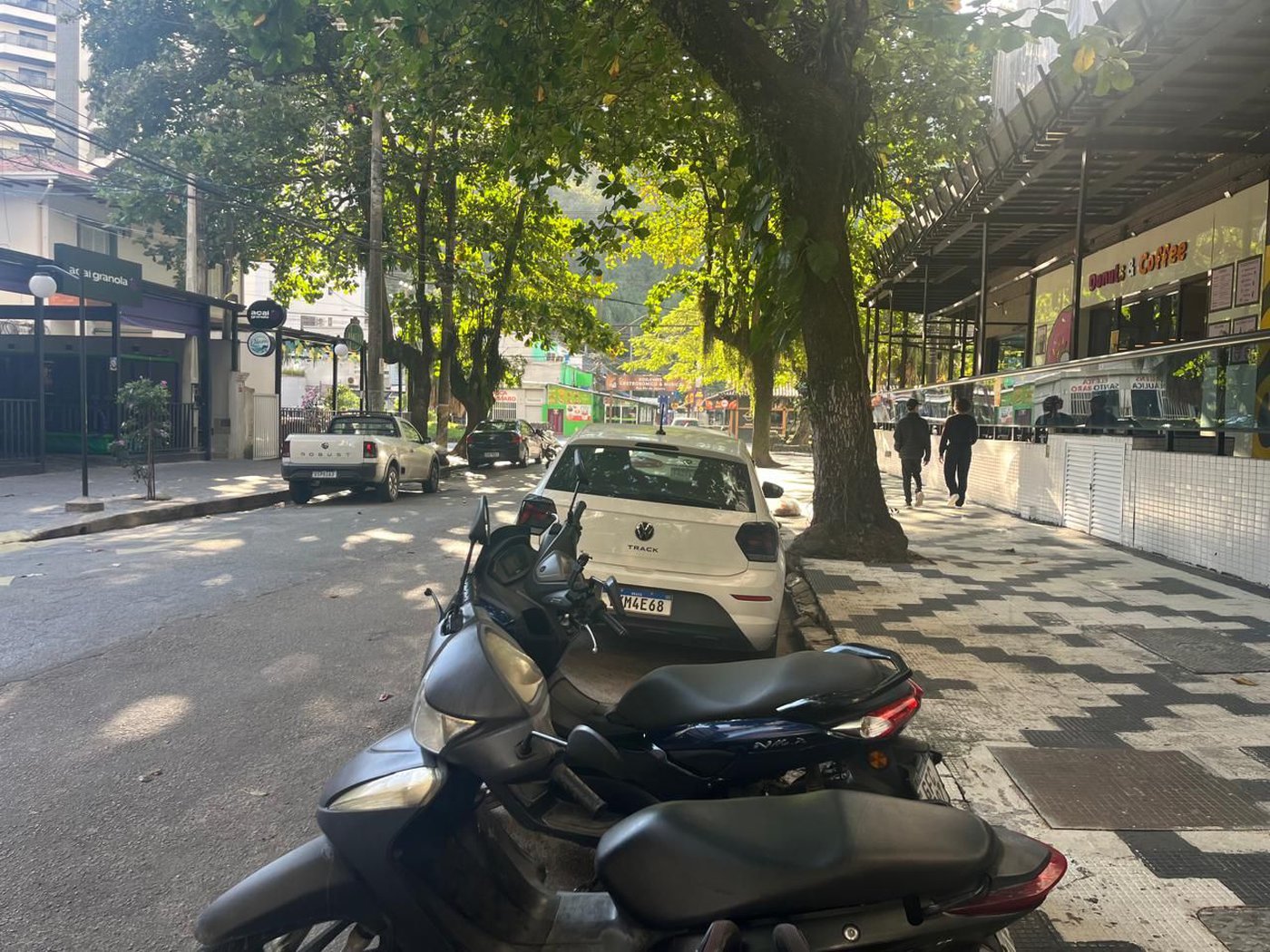 Oportunidade em Pitangueiras! Apartamento de 2 Dormitórios a Poucos Passos da Praia