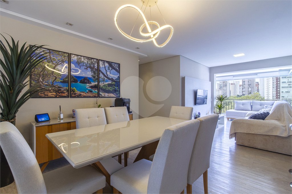 Apartamento à venda com 3 quartos, sendo 1 suíte,  em Jardim Vazani, São Paulo, SP