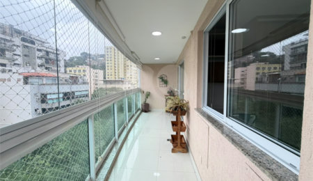 Apartamento à venda com 3 quartos, sendo 1 suíte,  em Tijuca, Rio de Janeiro, RJ