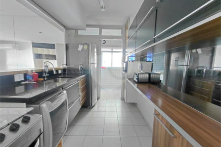 Apartamento à venda com 3 quartos, sendo 1 suíte,  em Vila Romana, São Paulo, SP