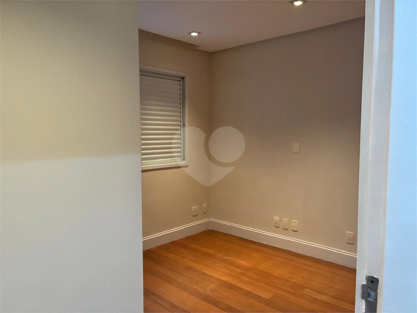 Apartamento à venda com 3 quartos, sendo 1 suíte, em Vila Guilherme, São Paulo, SP