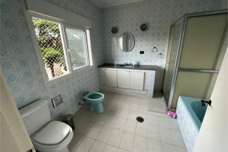 Casa à venda com 4 quartos, sendo 2 suítes, em Vila Inah, São Paulo, SP
