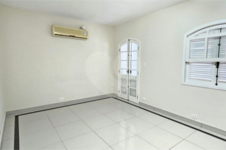Sobrado à venda com 3 quartos, sendo 1 suíte,  em Jardim Humaitá, São Paulo, SP