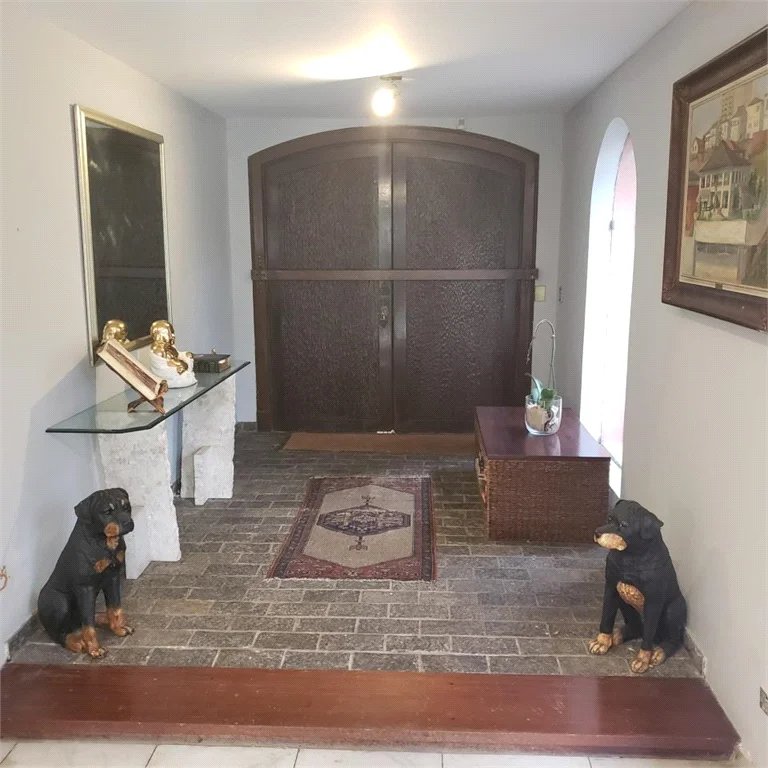 Casa à venda com 6 quartos, sendo 4 suítes, em Vila Sônia, São Paulo, SP