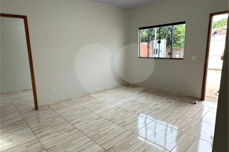 Casa à venda com 4 quartos, sendo 1 suíte, em Residencial Ponta Porã II, Ponta Porã, MS