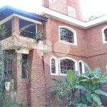 Casa à venda com 4 quartos, sendo 1 suíte, no condomínio Associação Reserva das Hortênsias, Mairiporã - SP