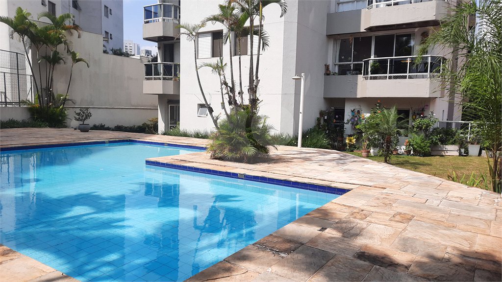 Apartamento à venda com 3 quartos, sendo 1 suíte, em Jardim Marajoara, São Paulo, SP