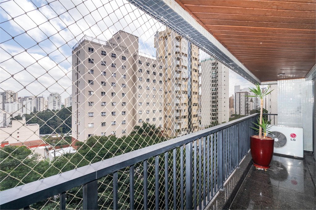 Apartamento à venda ou para alugar com 4 suítes em Vila Andrade, São Paulo, SP