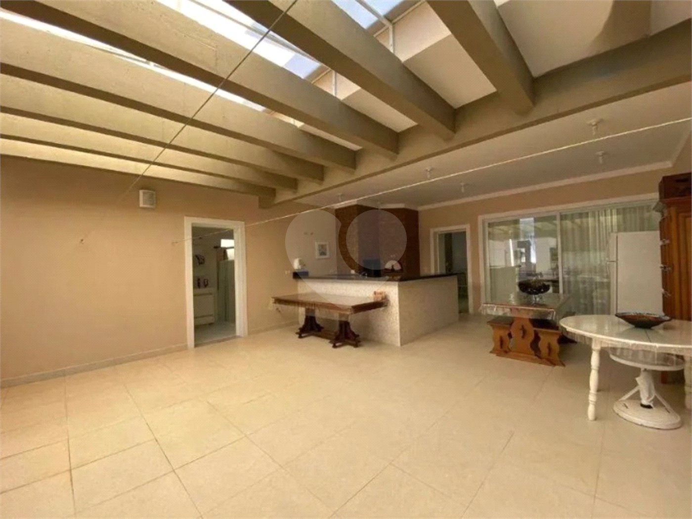 Casa à venda com 4 suítes no condomínio Ipê Velho, Vinhedo - SP