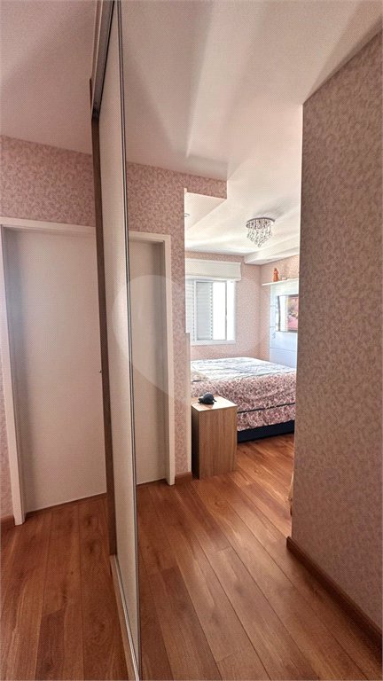 Apartamento à venda com 3 quartos, sendo 1 suíte, em Vila Santa Teresa, Santo André, SP
