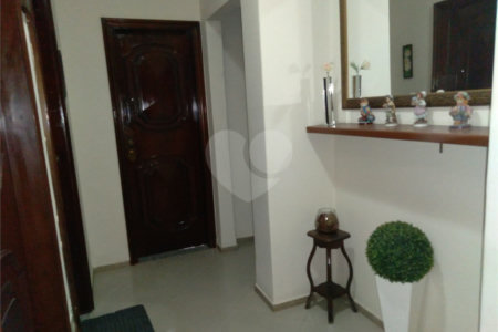 Apartamento à venda com 3 quartos, sendo 1 suíte, em Maracanã, Rio de Janeiro, RJ