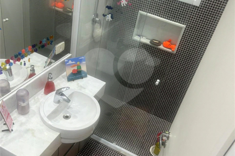 Casa à venda com 4 quartos, sendo 3 suítes,  no condomínio Itatinga 1, São Paulo - SP
