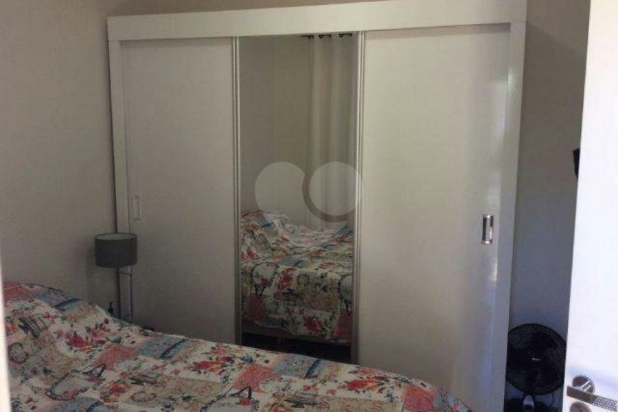 Casa à venda com 2 quartos, sendo 1 suíte, no condomínio Residencial Vila da Serra, São Paulo - SP