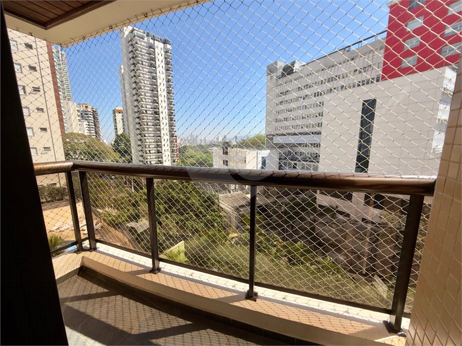 Apartamento à venda com 4 quartos, sendo 2 suítes, em Santana, São Paulo, SP