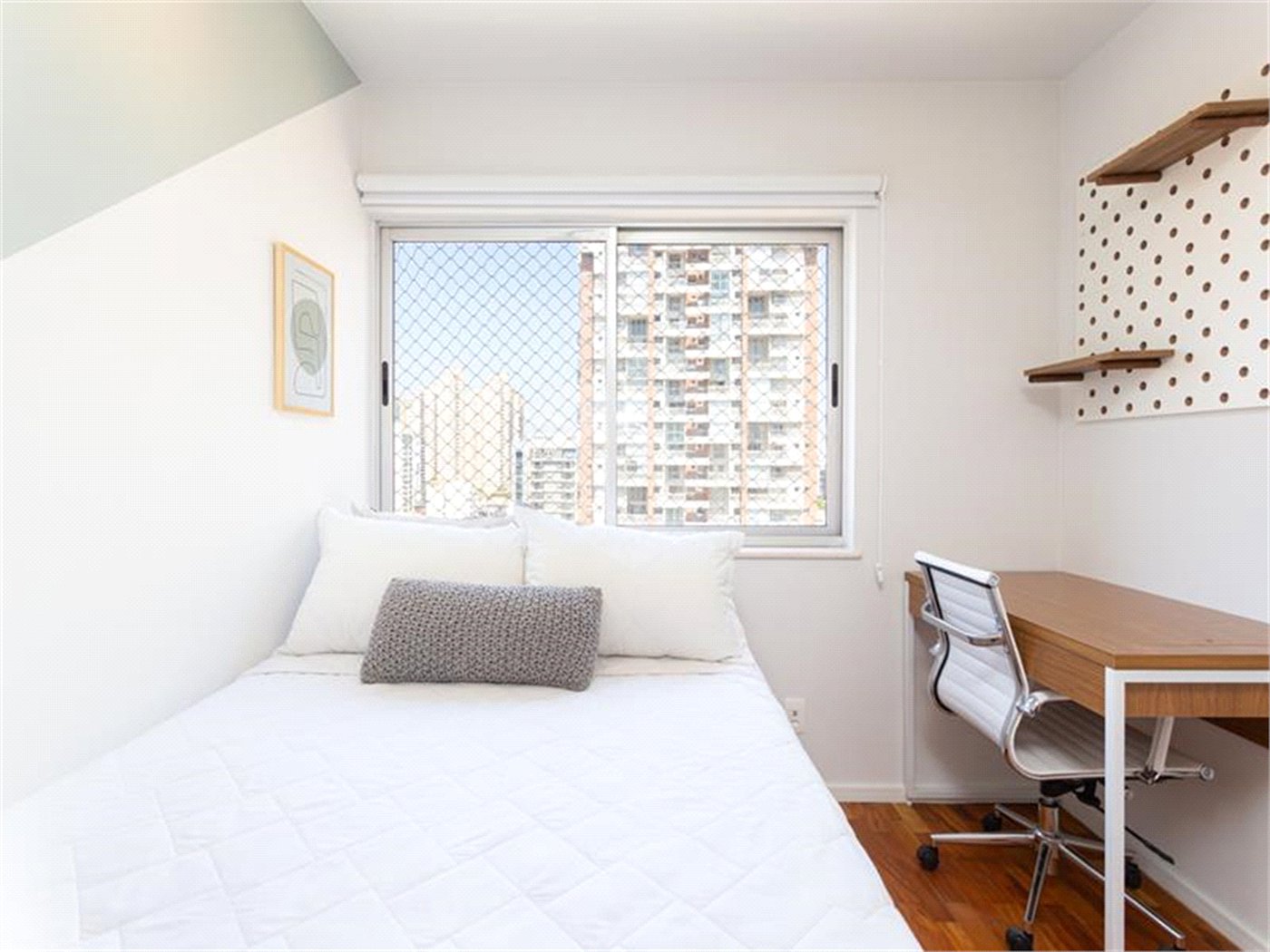 Apartamento à venda com 4 quartos, sendo 1 suíte, em Vila Cordeiro, São Paulo, SP