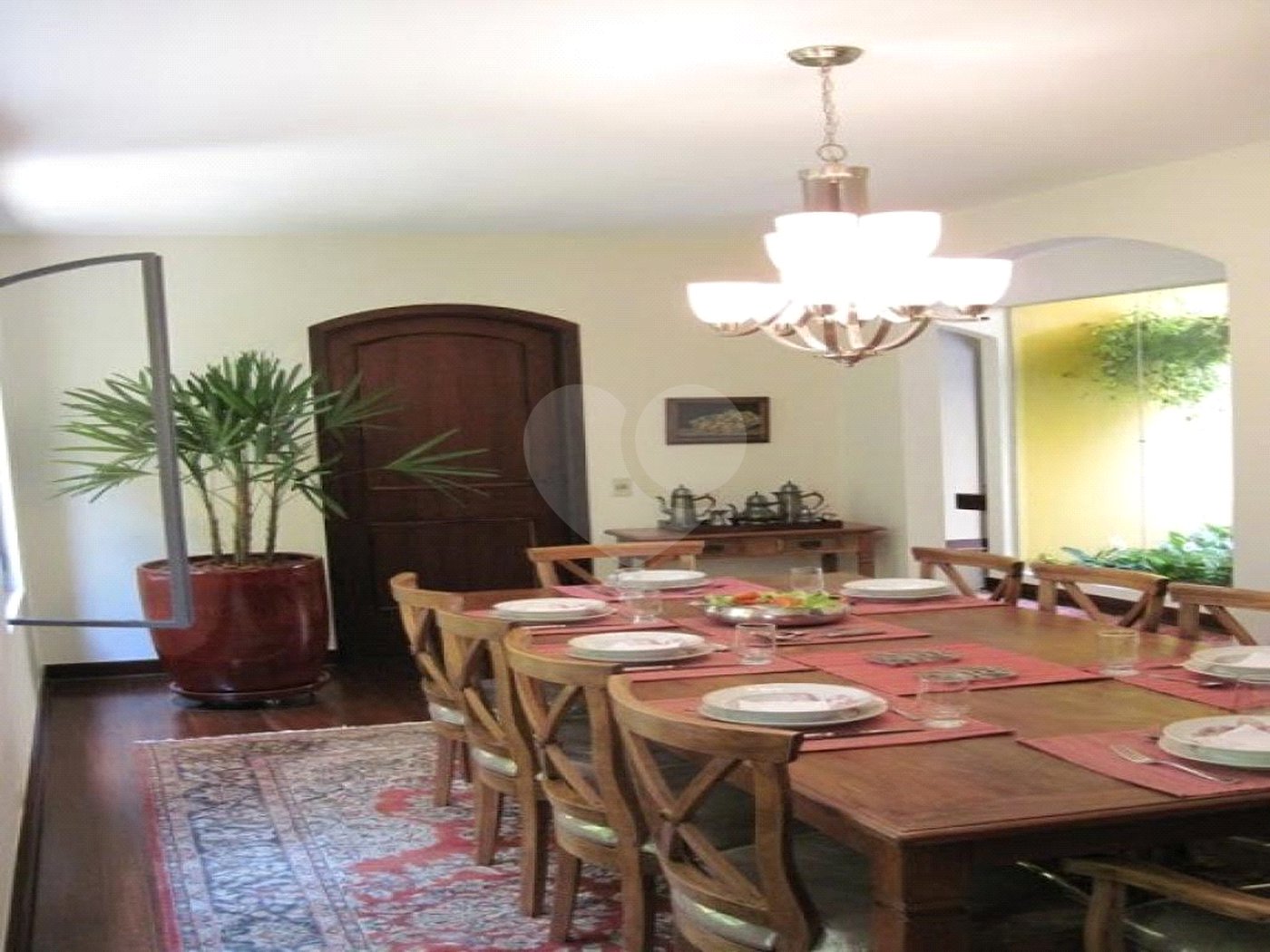 Casa à venda com 4 quartos, sendo 2 suítes,  em Jardim Leonor, São Paulo, SP