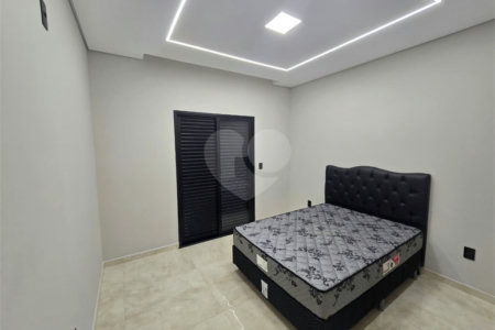 Casa à venda com 2 quartos, sendo 1 suíte,  em Residencial Lago dos Ipês, Itapetininga, SP
