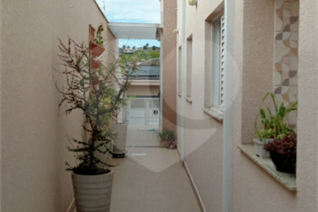 Casa Térrea à venda com 3 quartos, sendo 1 suíte, em Residencial Jardins da Catalunha, Atibaia, SP