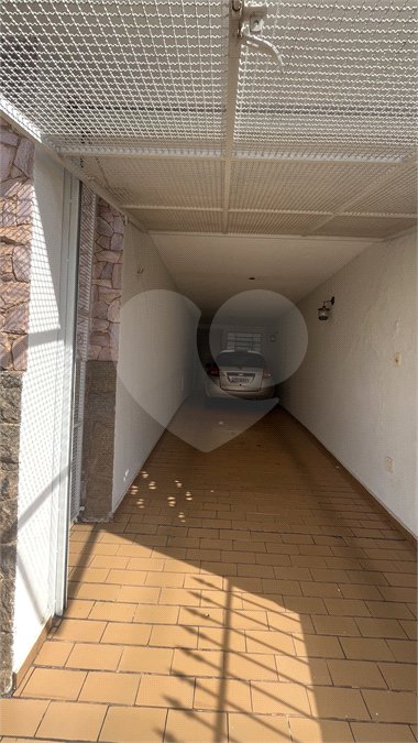 Casa Térrea com 3 dormitórios no Centro de Atibaia