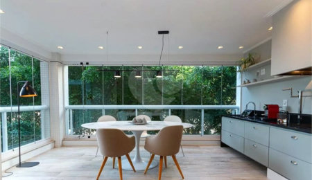 Apartamento à venda com 3 quartos, sendo 2 suítes,  em Água Branca, São Paulo, SP
