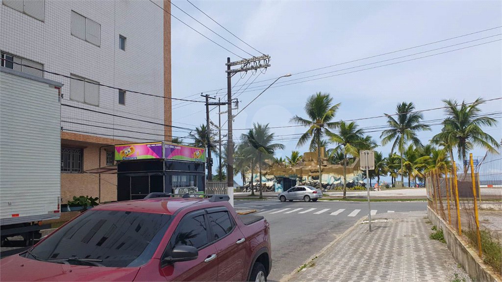 Apartamento à venda com 2 quartos em Guilhermina, Praia Grande, SP