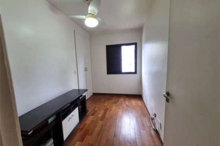 Apartamento à venda com 3 quartos, sendo 1 suíte, em Jardim Londrina, São Paulo, SP