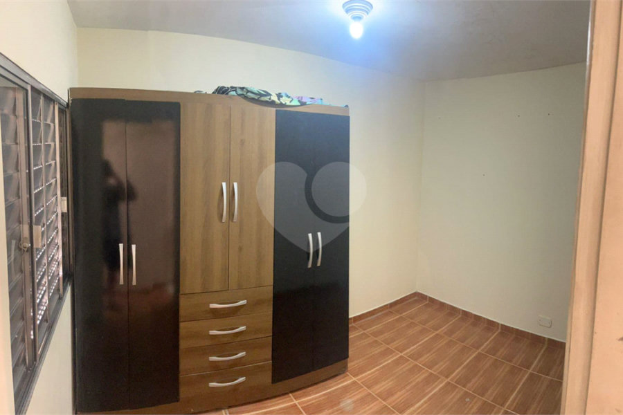 Casa à venda com 4 quartos, sendo 1 suíte, em Artur Alvim, São Paulo, SP