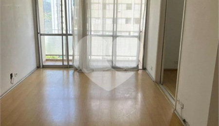 Apartamento à venda com 3 quartos, sendo 1 suíte, em Campo Belo, São Paulo, SP