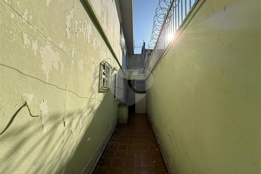 Sobrado à venda com 4 quartos em Parque Edu Chaves, São Paulo, SP