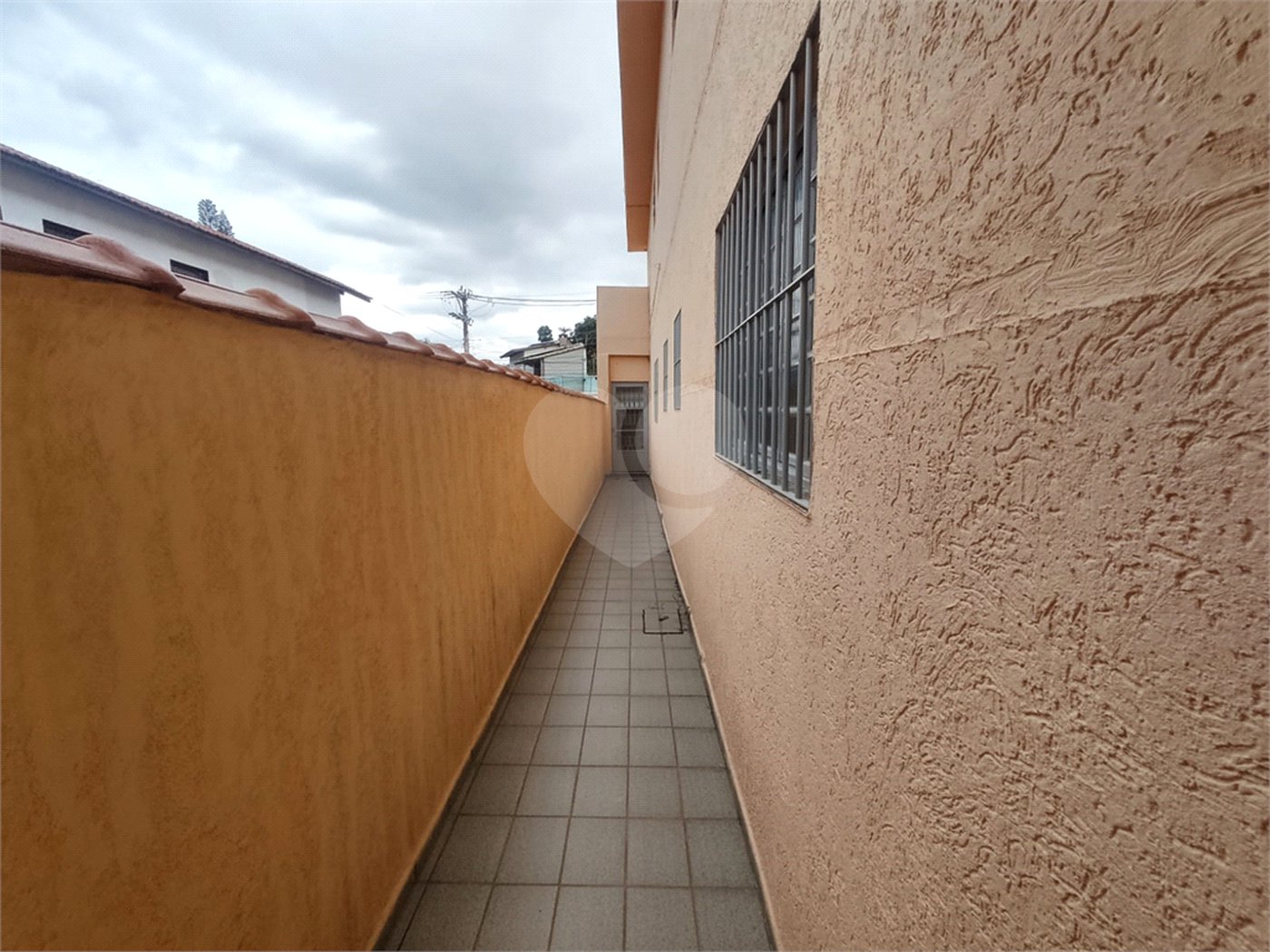 Sobrado à venda com 3 quartos, sendo 1 suíte, em Tremembé, São Paulo, SP