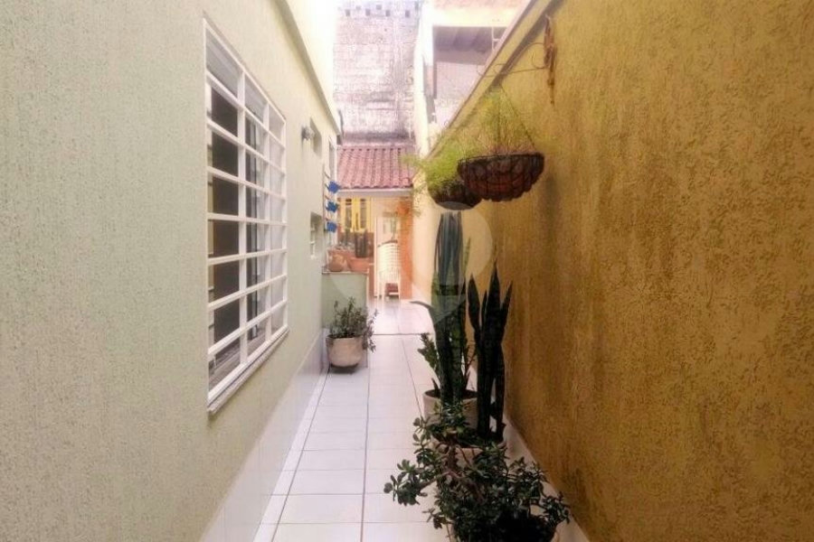 Sobrado à venda com 3 quartos, sendo 1 suíte, em Vila Prudente, São Paulo, SP