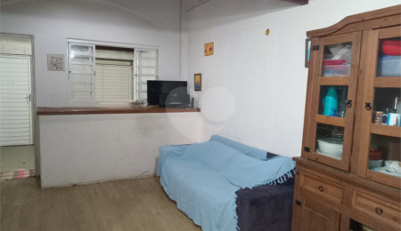Casa Térrea à venda com 2 quartos, sendo 1 suíte,  em Jardim Aeroporto, São Paulo, SP