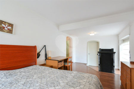 Apartamento à venda com 4 quartos, sendo 3 suítes,  em Jardim Paulista, São Paulo, SP
