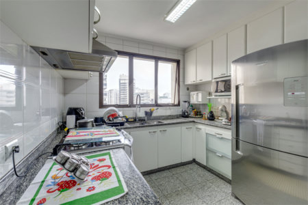Apartamento à venda com 4 quartos, sendo 2 suítes, em Campo Belo, São Paulo, SP