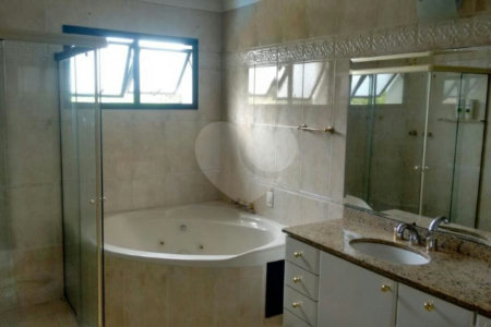 Excelente Apto à venda na Saúde c/240 m2 - 3 Suites/4 Vagas