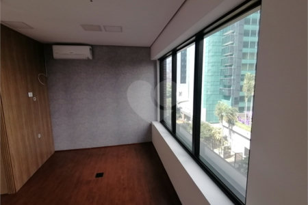 SALA COMERCIAL TOP, VENDA OU LOCAÇÃO, METRÔ VERGUEIRO COM 28,76m2