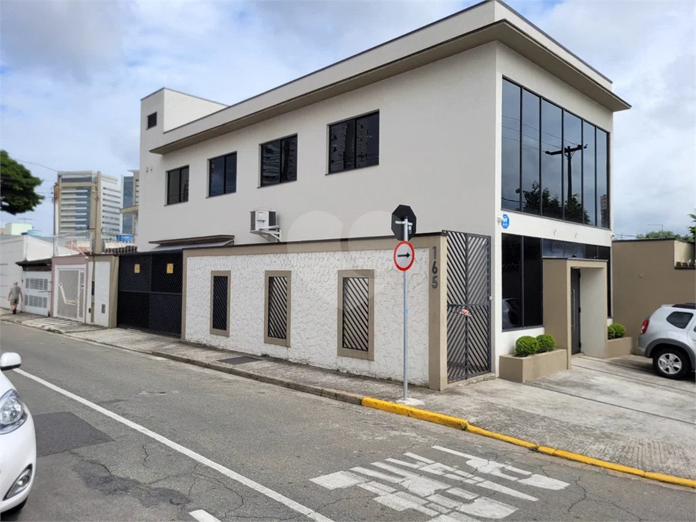 Ponto Comercial 200 m² 4 salas Jardim Armênia - Mogi das Cruzes SP
